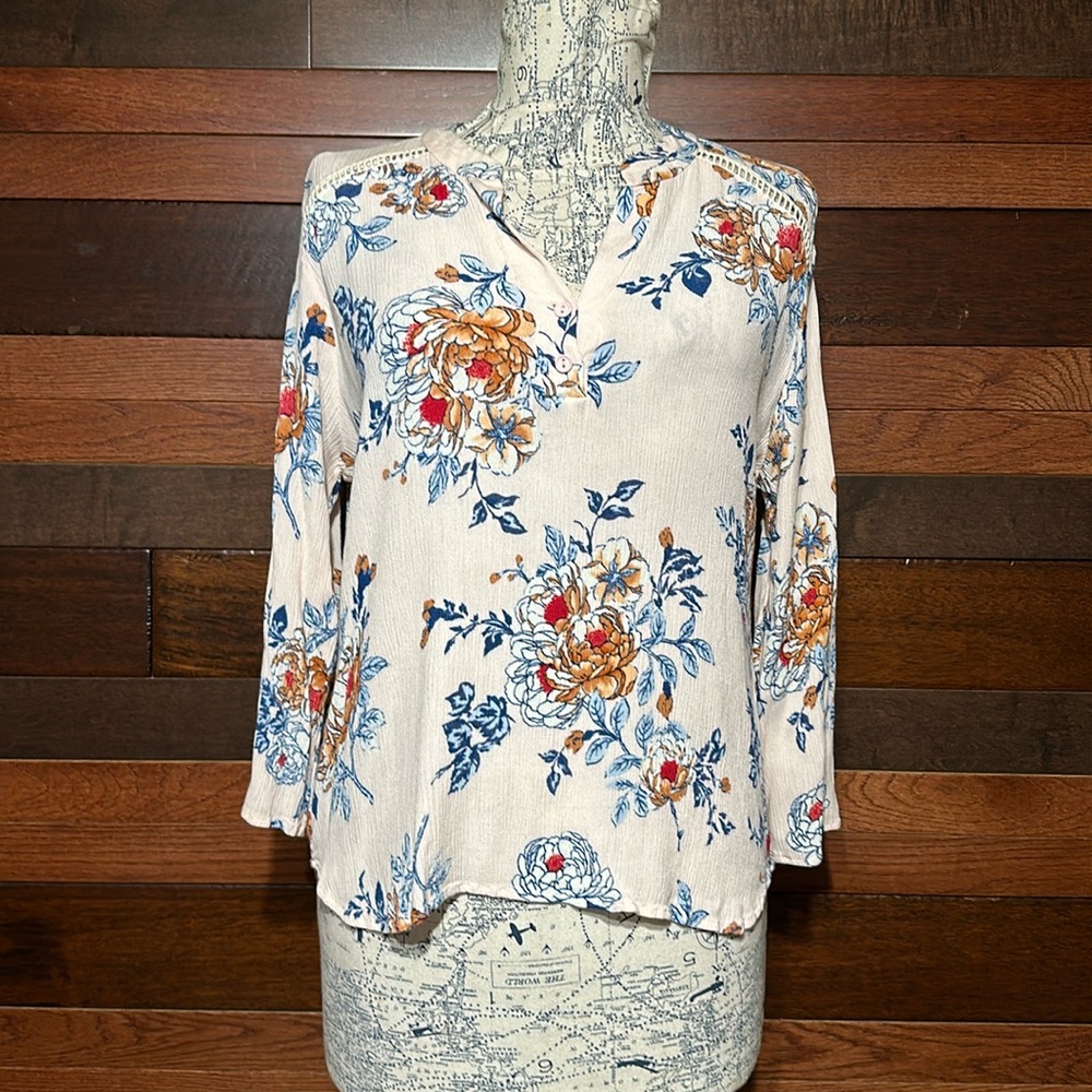 Cure V Neck Long Sleeve Light Pink Floral Blouse